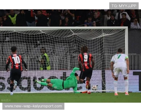 欧联杯-流浪者VS罗马:锋线伤病减员严重,红狼前景不容乐观 欧联杯-流浪者VS罗马:锋线伤病减员严重,红狼前景不容乐观