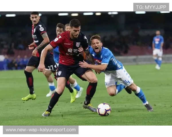 卡利亚里训练节奏完全拉满 卡利亚里训练节奏完全拉满